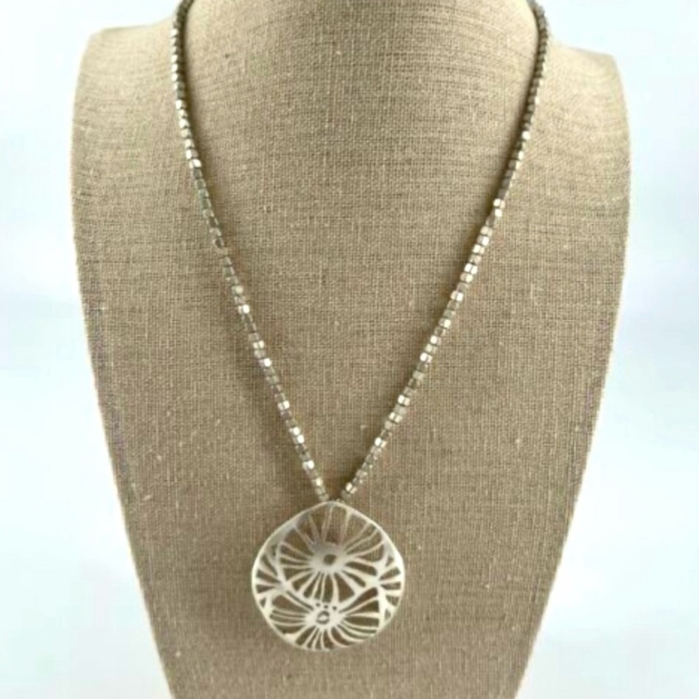 90s vintage Kenneth Cole “Tree of Life” gold pendant necklace
